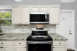703 24th St SW, Largo, FL 33770 - Photo 17