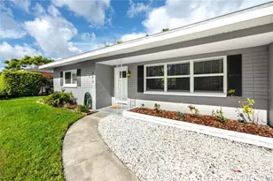 703 24th St SW, Largo, FL 33770 - Photo 5