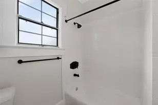 813 E New Orleans Ave, Tampa, FL 33603 - Photo 15