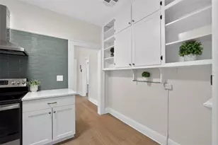813 E New Orleans Ave, Tampa, FL 33603 - Photo 5