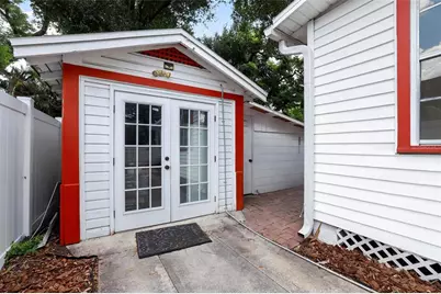 813 E New Orleans Avenue, Tampa, FL 33603 - Photo 7
