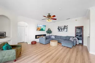 632 Tanana Fall Dr, Ruskin, FL 33570 - Photo 29