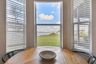 632 Tanana Fall Dr, Ruskin, FL 33570 - Photo 25