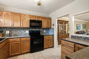 2440 World Pkwy Blvd, Clearwater, FL 33763 - Photo 15