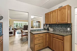 2440 World Pkwy Blvd, Clearwater, FL 33763 - Photo 17