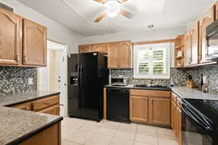 2440 World Pkwy Blvd, Clearwater, FL 33763 - Photo 13