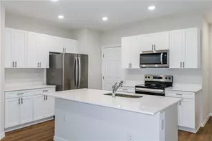 9872 Pelican Coast Drive, Dade City, FL 33525 - Photo 7
