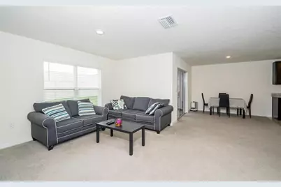 7590 Broad Pointe Drive, Zephyrhills, FL 33540 - Photo 9