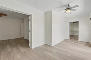 8359 Candlewood Rd, Seminole, FL 33777 - Photo 15