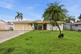 4400 Huntington St NE, Saint Petersburg, FL 33703 - Photo 3