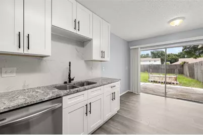 3257 Laurel Dale Drive, Tampa, FL 33618 - Photo 13