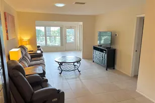 2297 Lark Cir E, Palm Harbor, FL 34684 - Photo 9