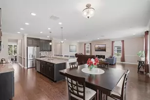 9307 Parisian Ct, Seffner, FL 33584 - Photo 5