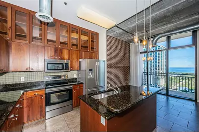 175 2nd Street S #P04, Saint Petersburg, FL 33701 - Photo 27