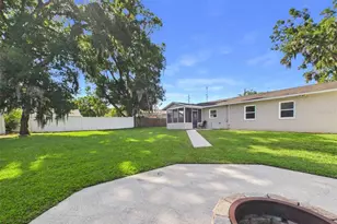 37207 McMinn Ave, Dade City, FL 33525 - Photo 29