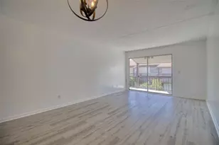 6334 Newtown Cir, Tampa, FL 33615 - Photo 5