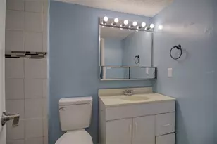 6334 Newtown Cir, Tampa, FL 33615 - Photo 15