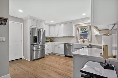3281 Beaver Drive, Clearwater, FL 33761 - Photo 9