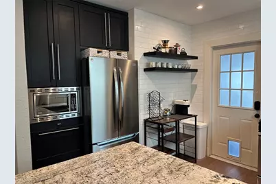 1323 7th Avenue N, Saint Petersburg, FL 33705 - Photo 13