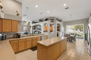 10236 Estuary Dr, Tampa, FL 33647 - Photo 5