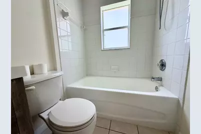 7838 Carriage Pointe Drive, Gibsonton, FL 33534 - Photo 13