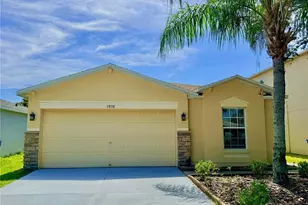 7838 Carriage Pointe Dr, Gibsonton, FL 33534 - Photo 1