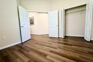 7838 Carriage Pointe Dr, Gibsonton, FL 33534 - Photo 11