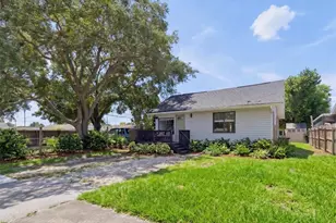 4924 45th Ave N, Saint Petersburg, FL 33709 - Photo 1