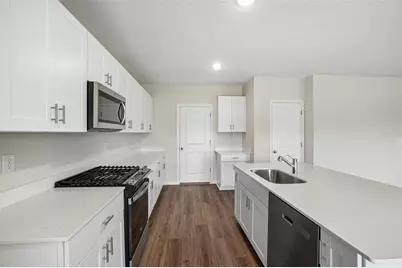 36564 Sagemoor Drive, Zephyrhills, FL 33541 - Photo 13