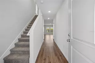 36564 Sagemoor Dr, Zephyrhills, FL 33541 - Photo 11