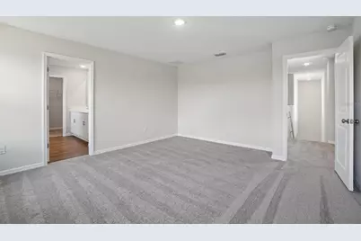 36564 Sagemoor Drive, Zephyrhills, FL 33541 - Photo 5