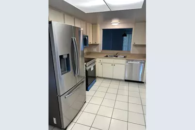6338 Newtown Circle #38C5, Tampa, FL 33615 - Photo 3