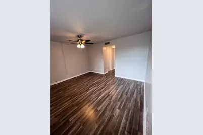 6338 Newtown Circle #38C5, Tampa, FL 33615 - Photo 5