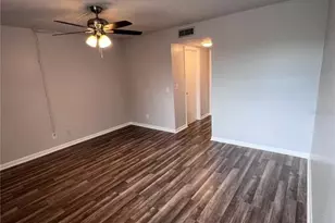 6338 Newtown Cir, Tampa, FL 33615 - Photo 5