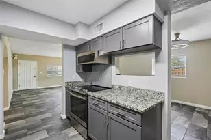 114 Lake Judy Lee Dr, Largo, FL 33771 - Photo 11