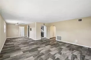 114 Lake Judy Lee Dr, Largo, FL 33771 - Photo 7