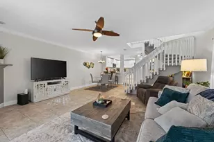 1672 Watermark Cir NE, Saint Petersburg, FL 33702 - Photo 15