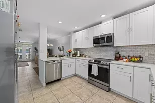 1672 Watermark Cir NE, Saint Petersburg, FL 33702 - Photo 21