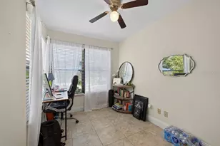 1672 Watermark Cir NE, Saint Petersburg, FL 33702 - Photo 25