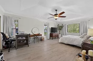 1672 Watermark Cir NE, Saint Petersburg, FL 33702 - Photo 29