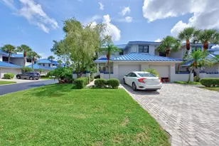 1672 Watermark Cir NE, Saint Petersburg, FL 33702 - Photo 55
