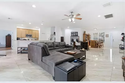 508 Debra Drive, Brandon, FL 33510 - Photo 7