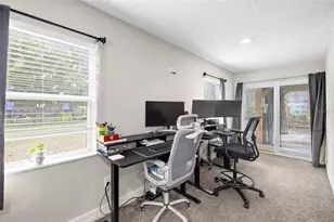 7225 33rd St N, Saint Petersburg, FL 33702 - Photo 9
