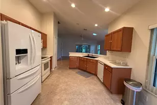 265 Center Oak Cir, Spring Hill, FL 34609 - Photo 5