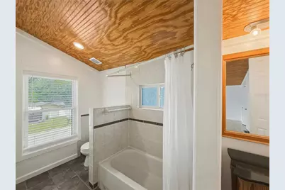 211 E 131st Avenue, Tampa, FL 33612 - Photo 27