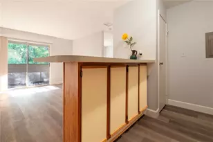 1400 Gandy Blvd N, Saint Petersburg, FL 33702 - Photo 9