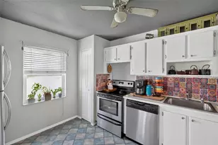 6960 20th Ave N, Saint Petersburg, FL 33710 - Photo 15