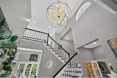 4660 Laurel Oak Lane NE, Saint Petersburg, FL 33703 - Photo 9