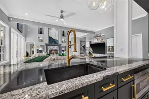 4660 Laurel Oak Ln NE, Saint Petersburg, FL 33703 - Photo 21