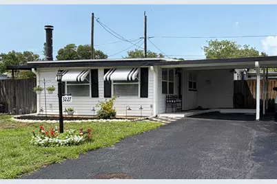 3227 48th Avenue N, Saint Petersburg, FL 33714 - Photo 1